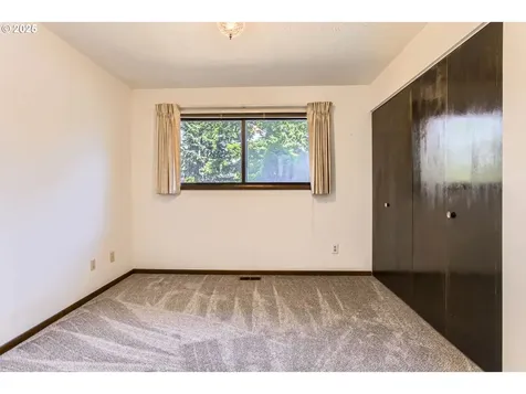 1415 NE 136th Place Portland OR 97230