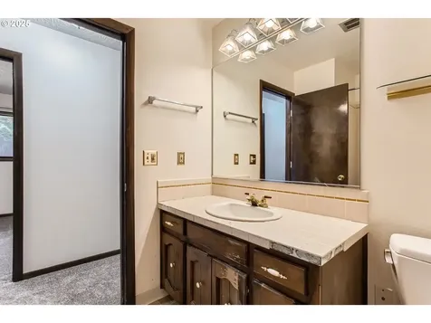 1415 NE 136th Place Portland OR 97230