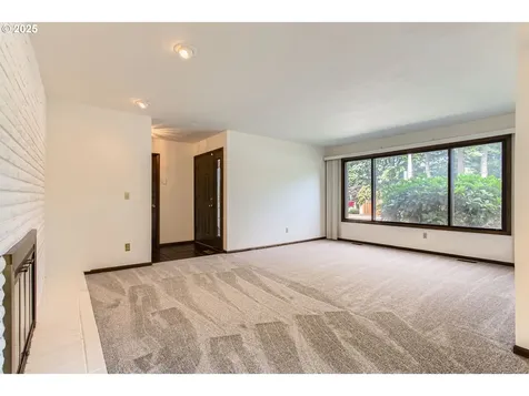 1415 NE 136th Place Portland OR 97230