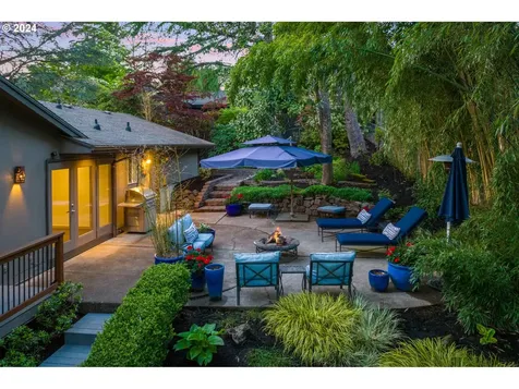 2550 SW Scenic Drive Portland OR 97225