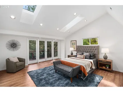 2550 SW Scenic Drive Portland OR 97225