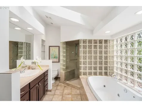2550 SW Scenic Drive Portland OR 97225
