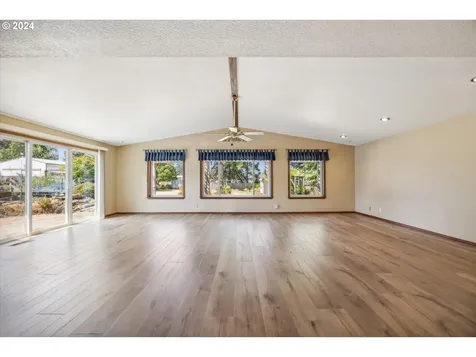 21485 S Crestview Drive Oregon City OR 97045