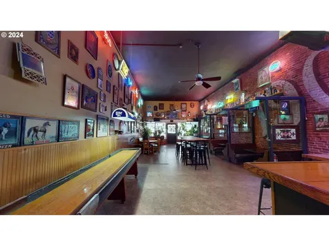 622 SE Jackson Street Roseburg OR 97470
