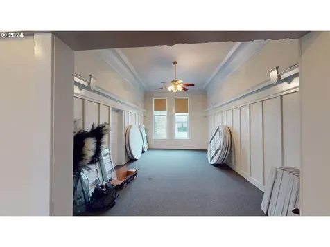 622 SE Jackson Street Roseburg OR 97470