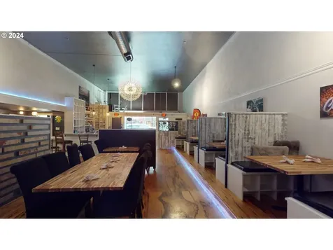 622 SE Jackson Street Roseburg OR 97470