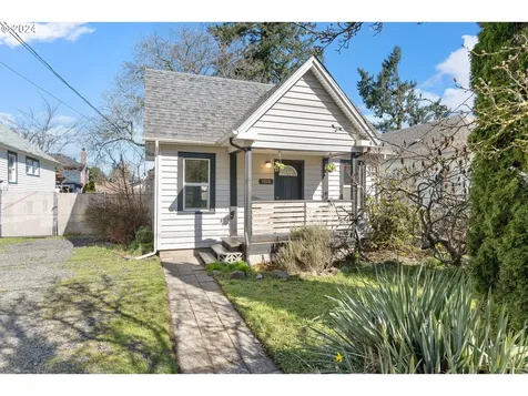 7303 Se Harold Street Portland OR 97206