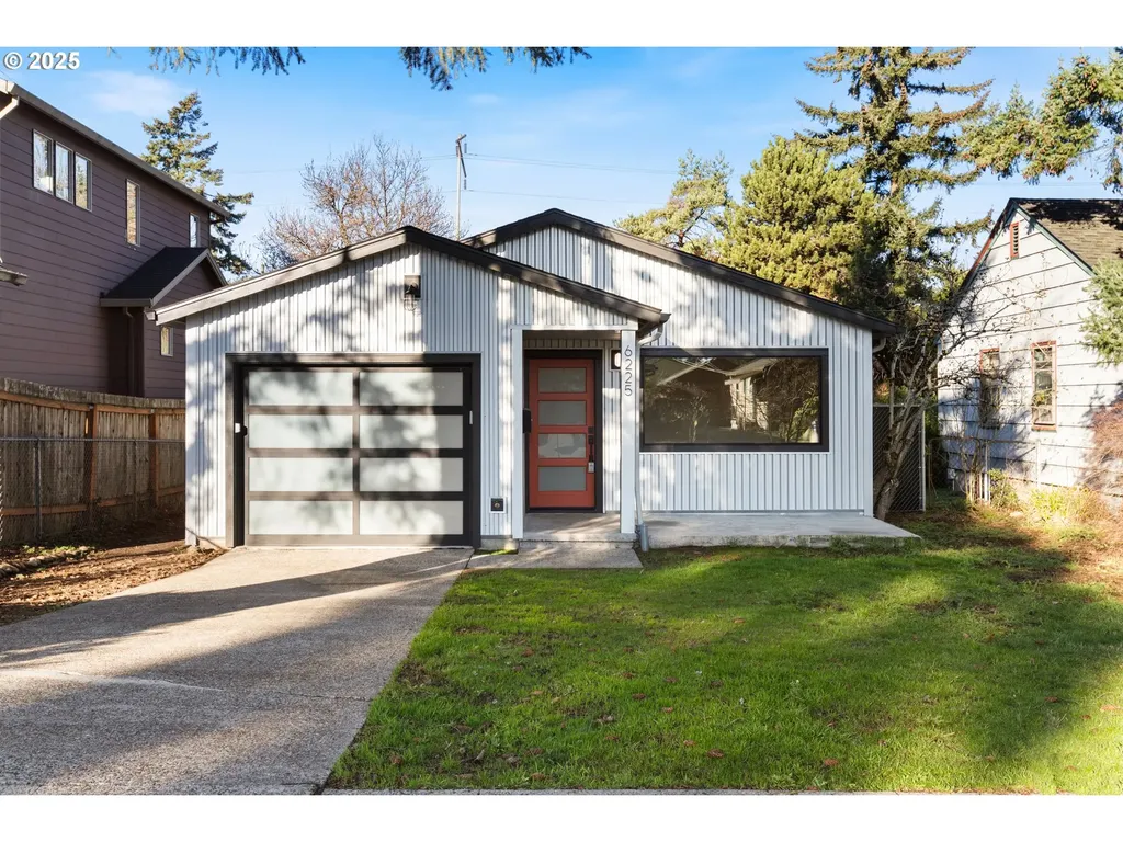 6225 SE Ramona Street Portland OR 97206