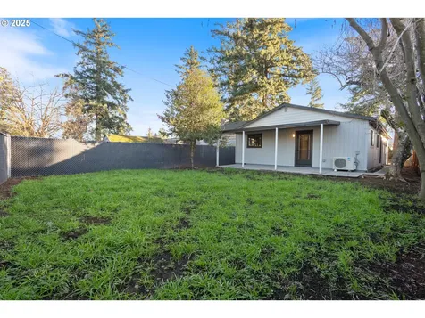 6225 SE Ramona Street Portland OR 97206