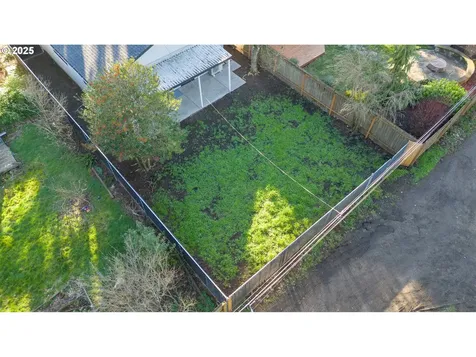 6225 SE Ramona Street Portland OR 97206