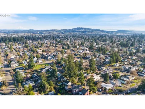 6225 SE Ramona Street Portland OR 97206