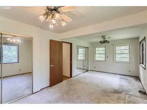 18628 S Henrici Road Oregon City OR 97045