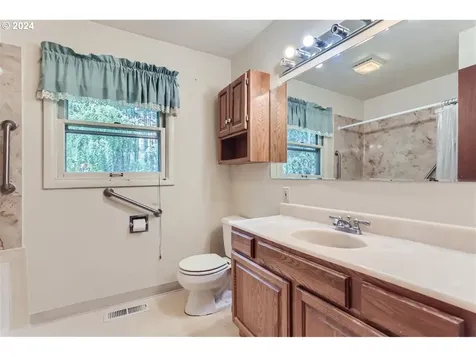 18628 S Henrici Road Oregon City OR 97045