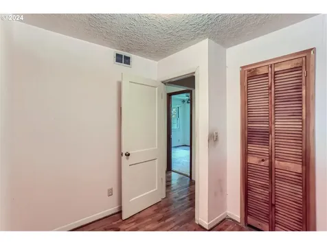 18628 S Henrici Road Oregon City OR 97045