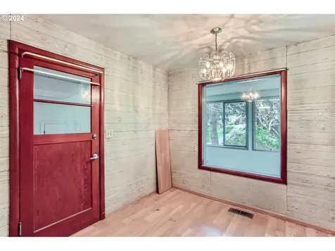 18628 S Henrici Road Oregon City OR 97045