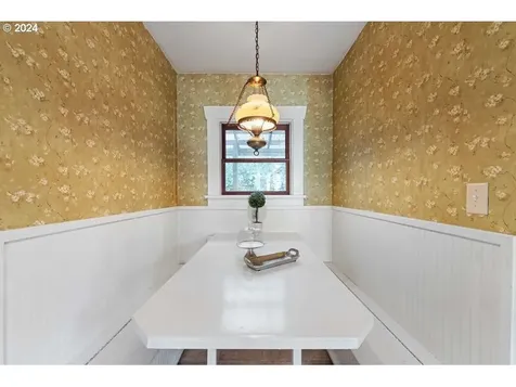 1229 Park Avenue Coos Bay OR 97420