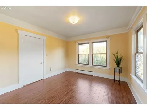 1229 Park Avenue Coos Bay OR 97420