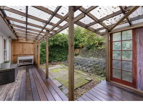 1229 Park Avenue Coos Bay OR 97420
