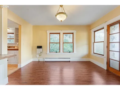1229 Park Avenue Coos Bay OR 97420