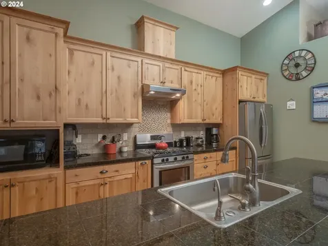 34115 Ne Wilsonville Road Newberg OR 97132