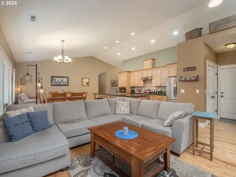 34115 Ne Wilsonville Road Newberg OR 97132