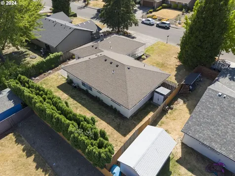 652 Se 35th Avenue Hillsboro OR 97123