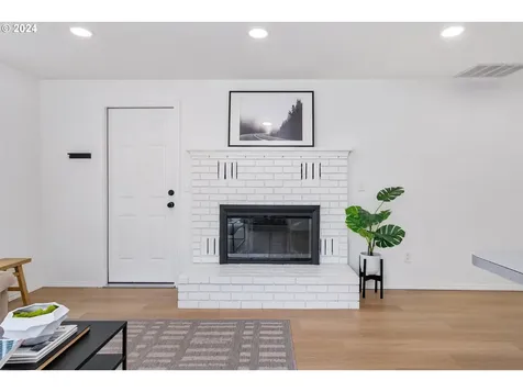 652 Se 35th Avenue Hillsboro OR 97123