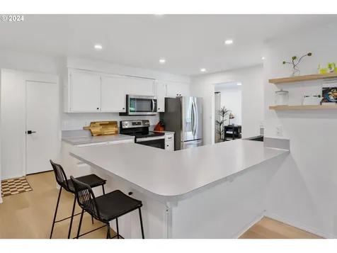 652 Se 35th Avenue Hillsboro OR 97123
