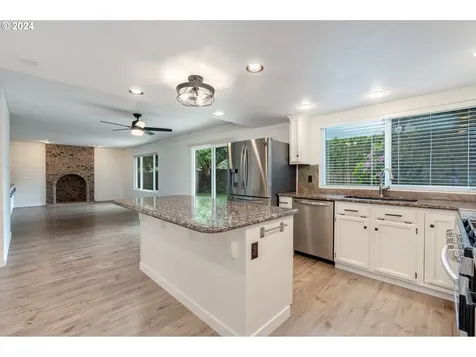 2940 Ne Beech Drive Gresham OR 97030