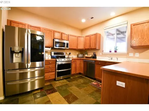 780 Umpqua View Drive Roseburg OR 97471