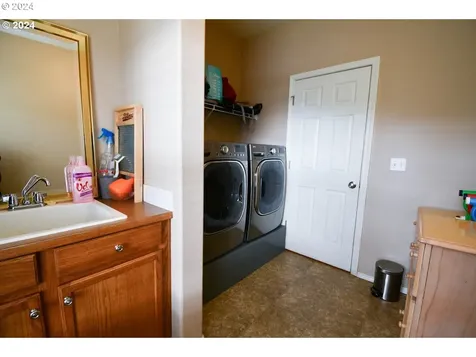 780 Umpqua View Drive Roseburg OR 97471