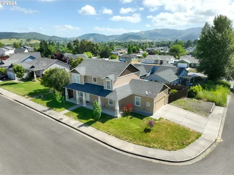 780 Umpqua View Drive Roseburg OR 97471