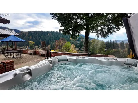 1081 Umpqua College Road Roseburg OR 97470
