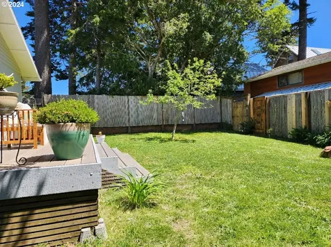 1059 13th Street Port Orford OR 97465