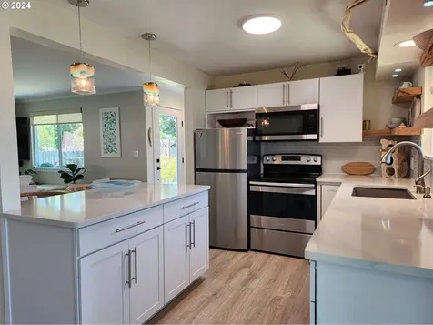1059 13th Street Port Orford OR 97465