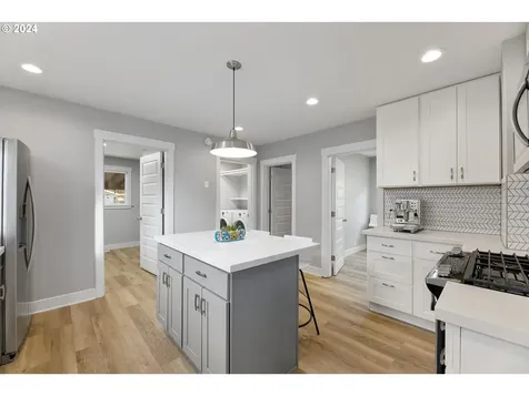 6119 SE Cora Street Portland OR 97206