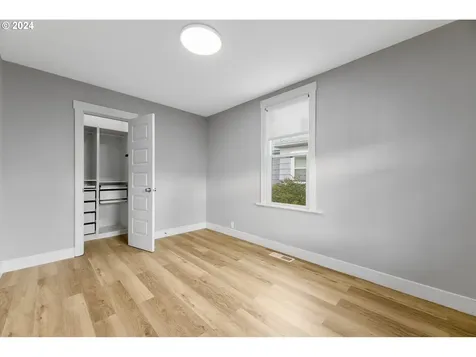 6119 SE Cora Street Portland OR 97206