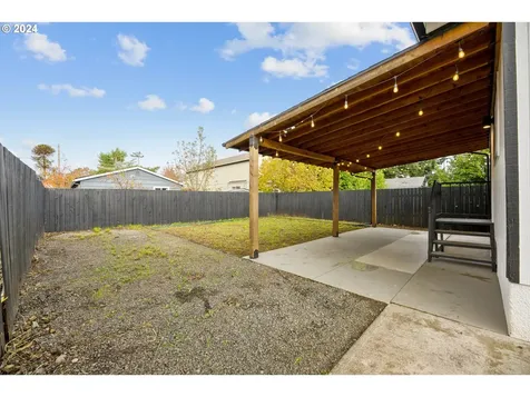 6119 SE Cora Street Portland OR 97206