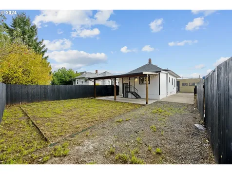 6119 SE Cora Street Portland OR 97206