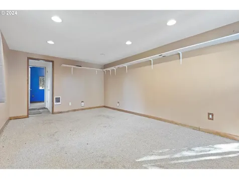 5228 NE Simpson Street Portland OR 97218