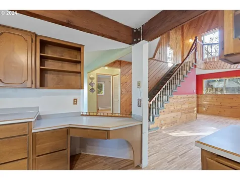 5228 NE Simpson Street Portland OR 97218
