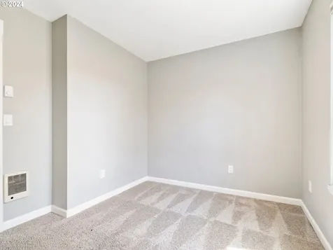10033 N Lombard Street Portland OR 97203