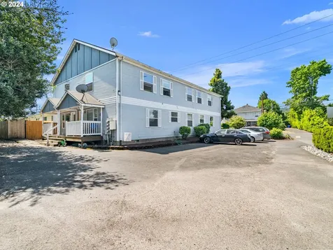10033 N Lombard Street Portland OR 97203