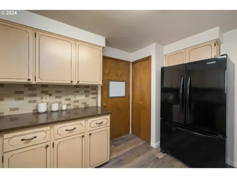 1075 Nw 180th Avenue Beaverton OR 97006