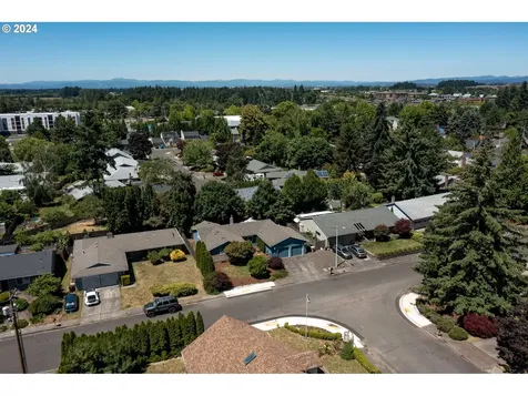 1075 Nw 180th Avenue Beaverton OR 97006