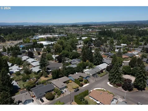 1075 Nw 180th Avenue Beaverton OR 97006