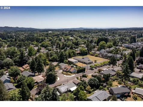 1075 Nw 180th Avenue Beaverton OR 97006