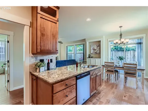 17742 Sw Robert Lane Beaverton OR 97078