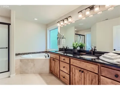 17742 Sw Robert Lane Beaverton OR 97078