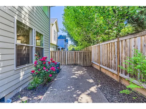 17742 Sw Robert Lane Beaverton OR 97078